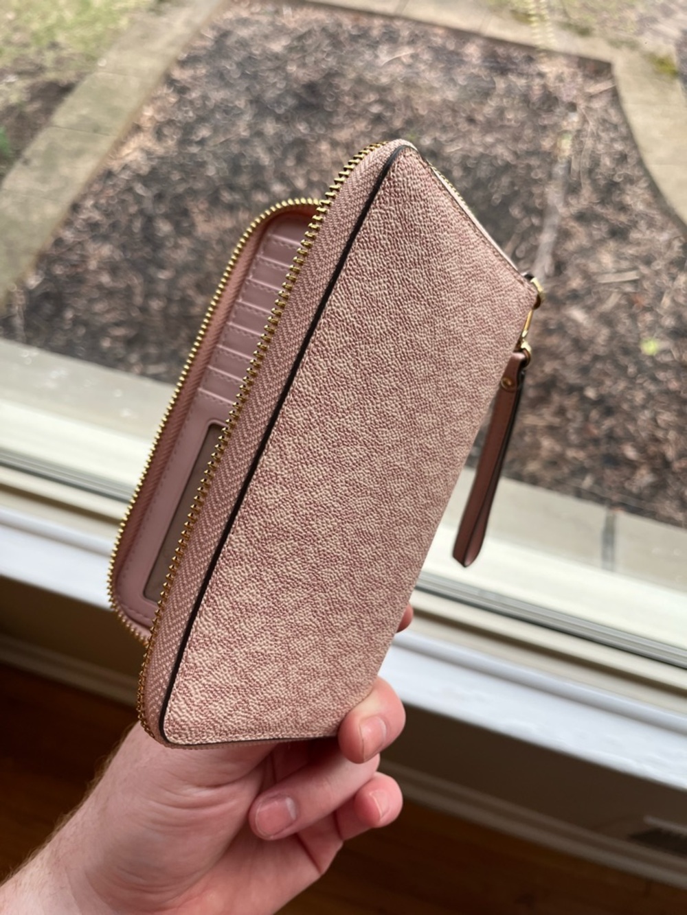 Michael Kors Clutch Wallet - Picture 3 of 4